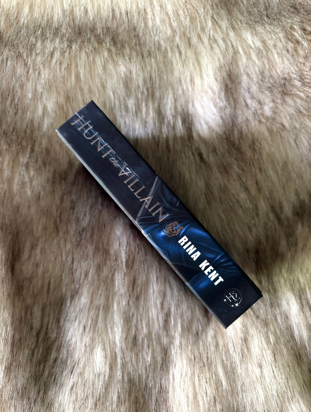 Hunt the Villain by Rina Kent